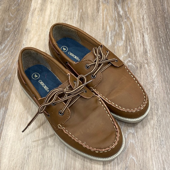 Cherokee boys brown leather boat shoe loafer/moccasin size 4 - Picture 1 of 4